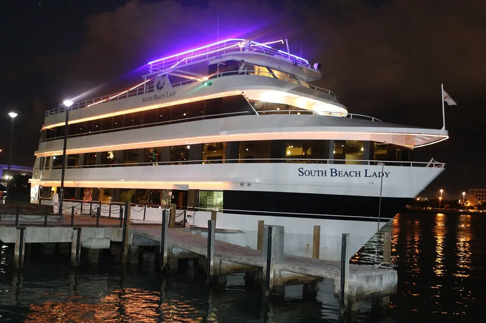 South Beach Lady – Downtown Hyatt