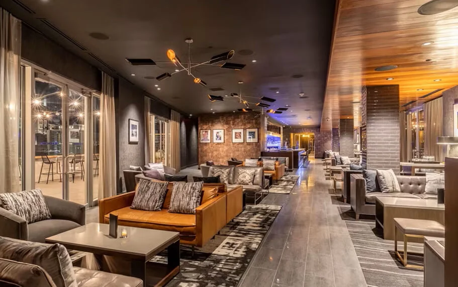 Rosé & Rye | Hotel Colee