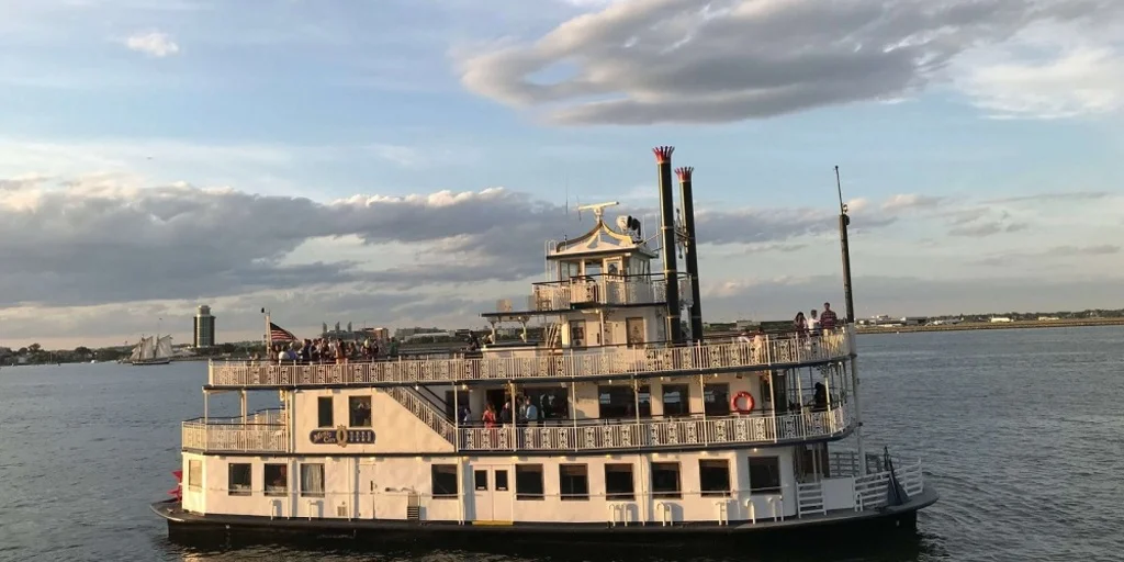 Music City Queen Boston Riverboat