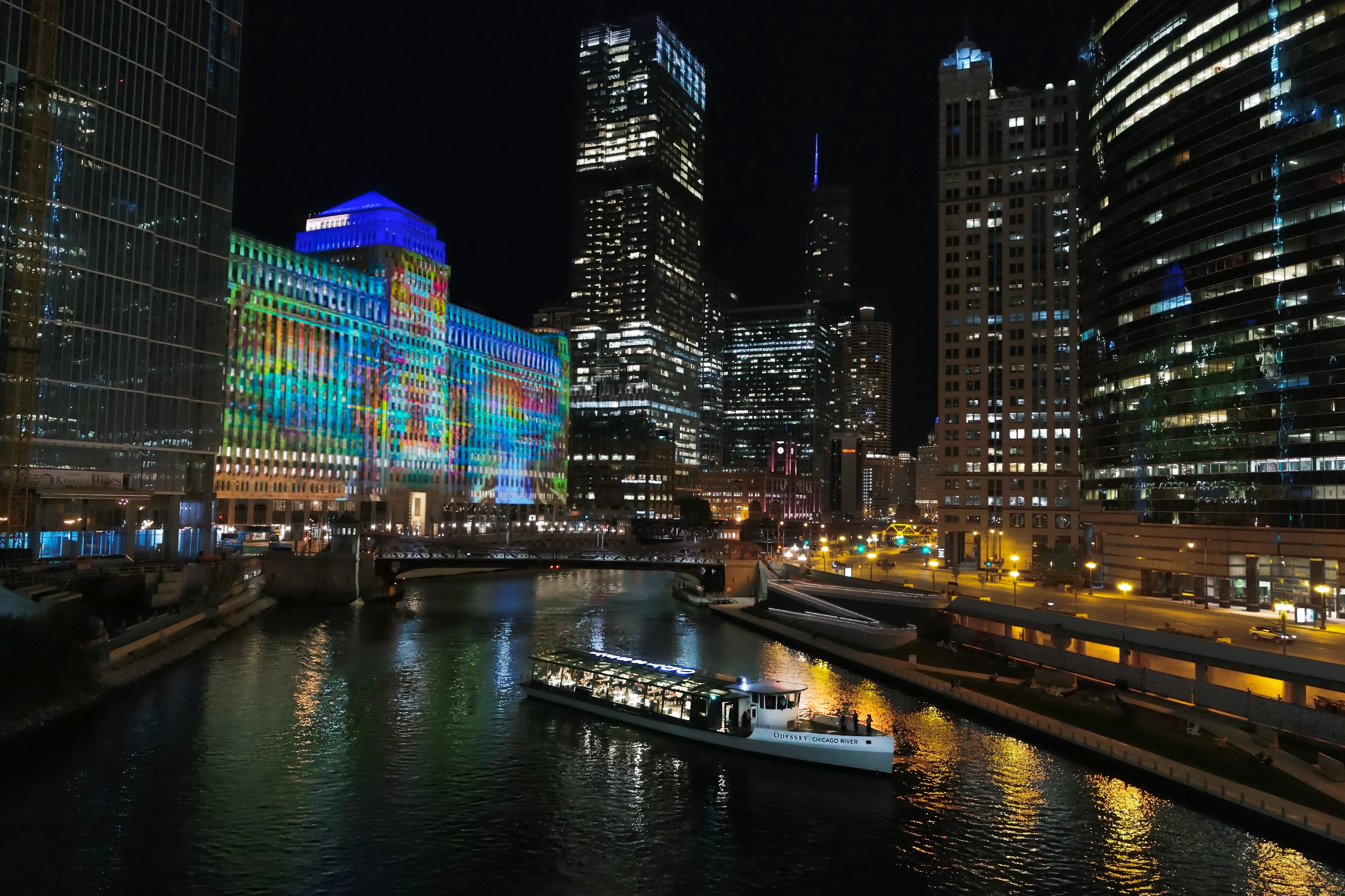 Chicago Premier Plus Dinner Cruise on the Chicago River