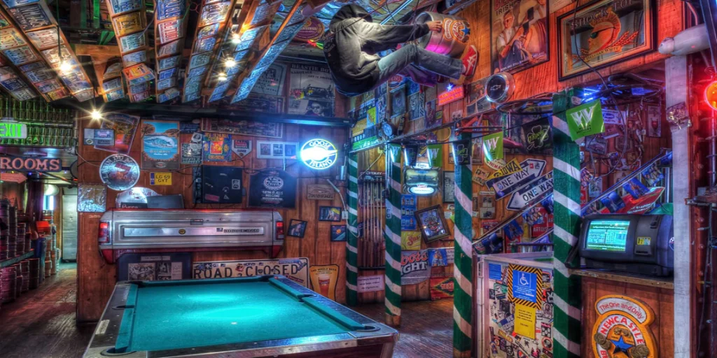 Barney’s Beanery Santa Monica