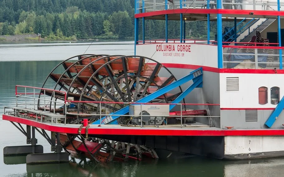 Columbia Gorge Sternwheeler