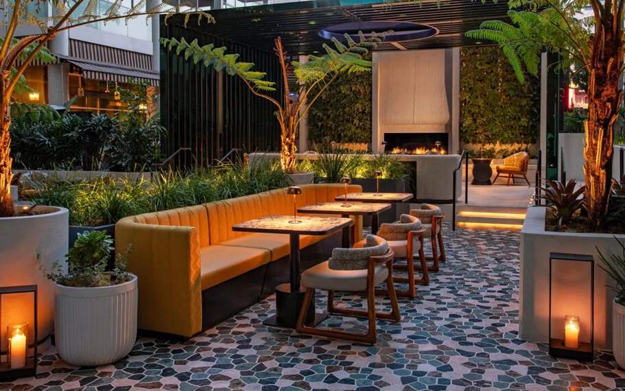 W Hollywood Living Room & Garden