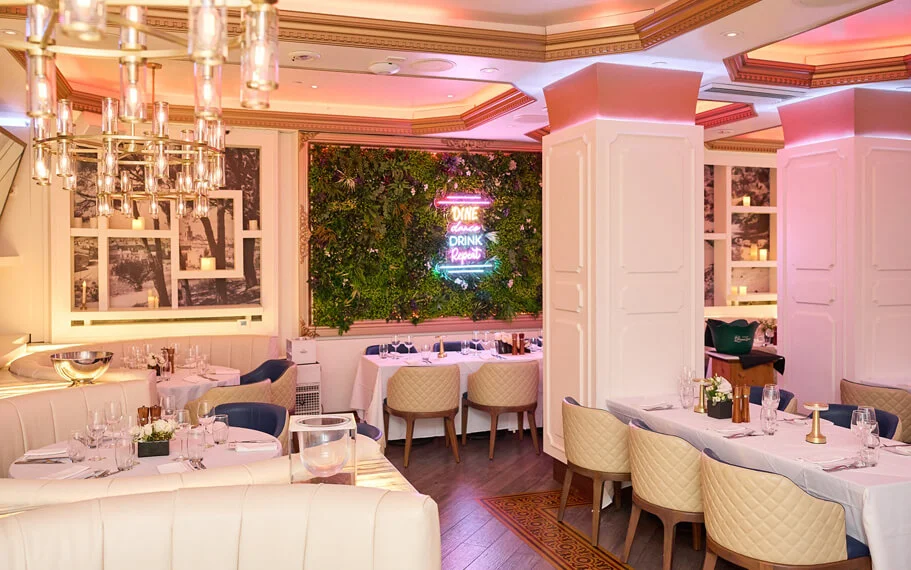 Villa Azur Restaurant & Lounge – Miami
