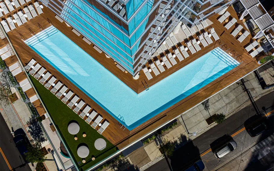 W Nashville WET Deck