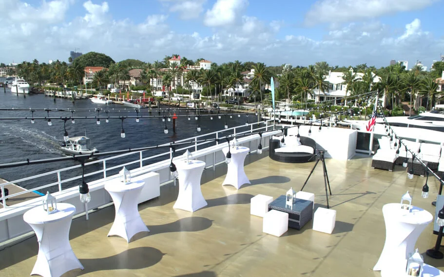 South Beach Lady – Bayfront Park