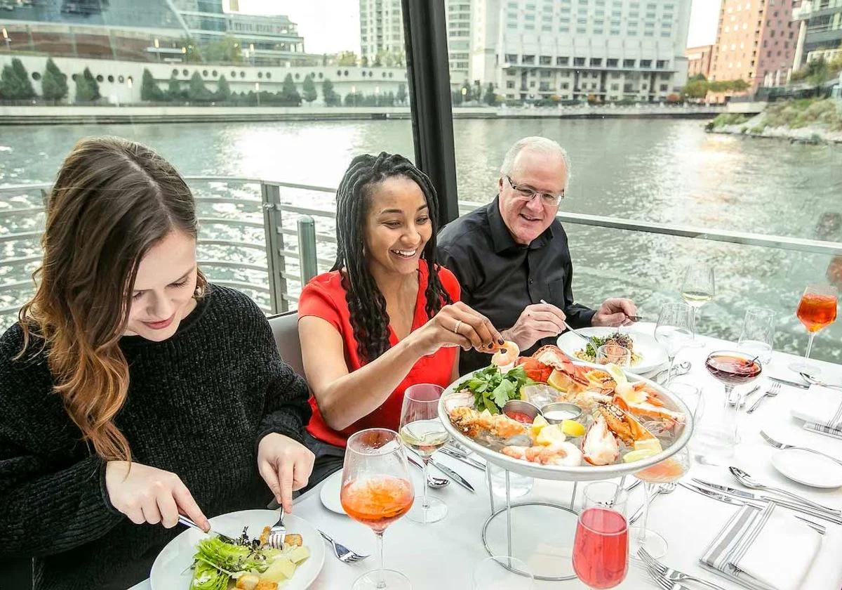 Chicago Premier Plus Bottomless Mimosa Architectural Brunch Cruise on the Chicago River