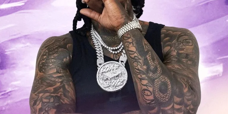 Moneybagg Yo - Poolside Sunday...