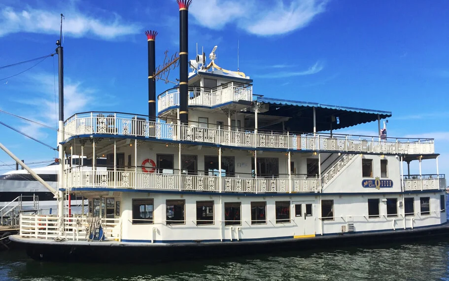 Music City Queen Boston Riverboat