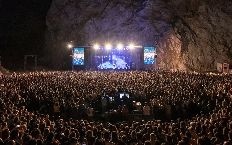 Melina Mercouri Open Air Theatre | Θέατρο Βράχων Μελίνα Μερκούρη