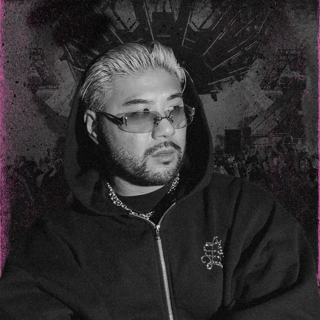 THE PIT with WAX MOTIF