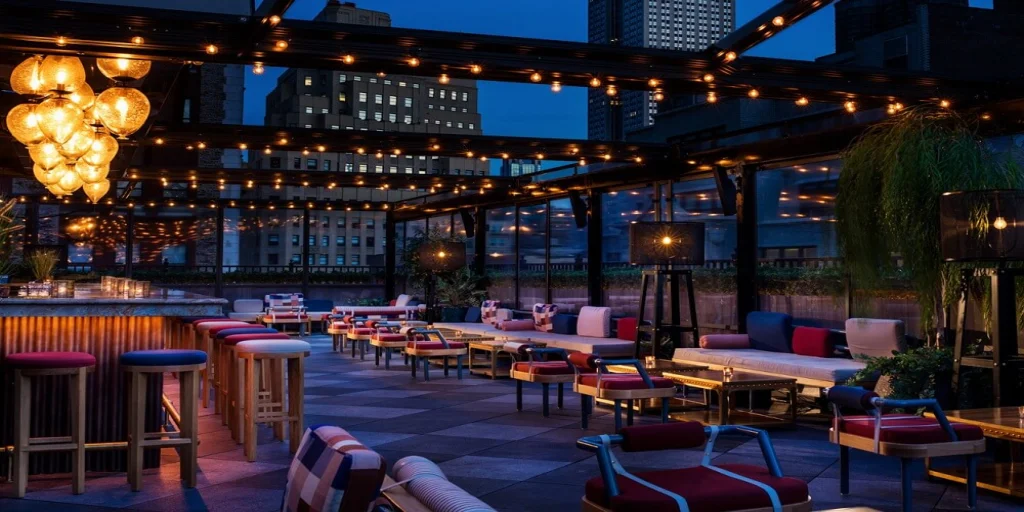 Magic Hour Rooftop Bar & Lounge NYC
