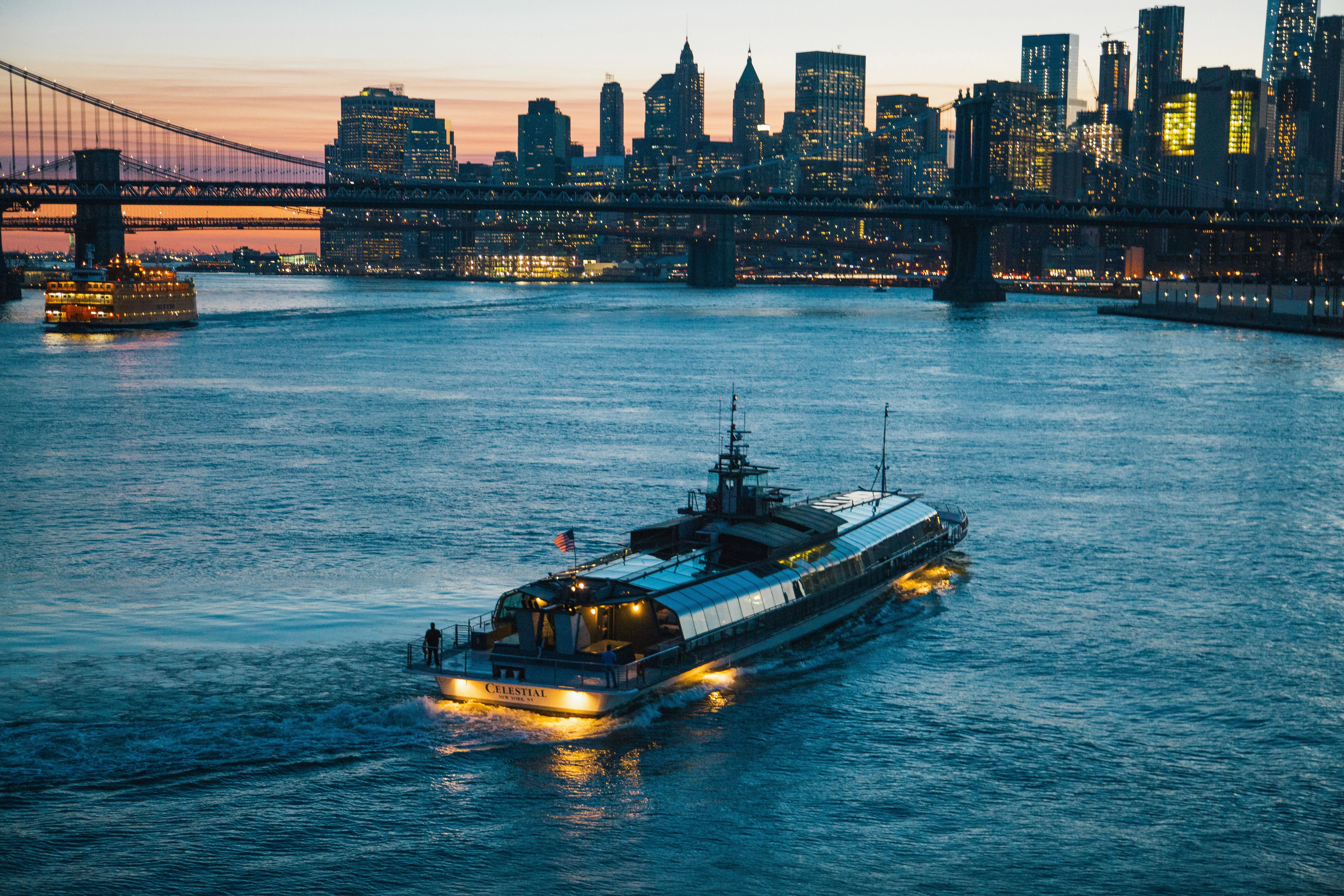 New York Bateaux Premier Plus Dinner Cruise