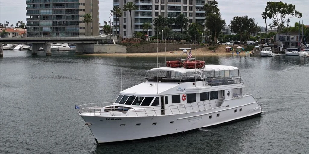 Mojo Yacht Newport Beach