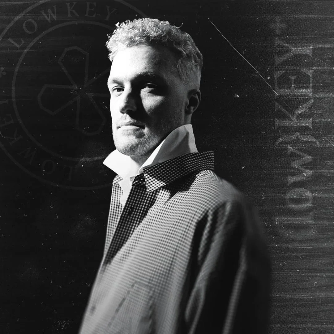 Maxi Meraki - Lowkey in the Library