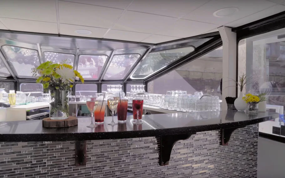 Magic Charm Yacht – Vancouver, BC