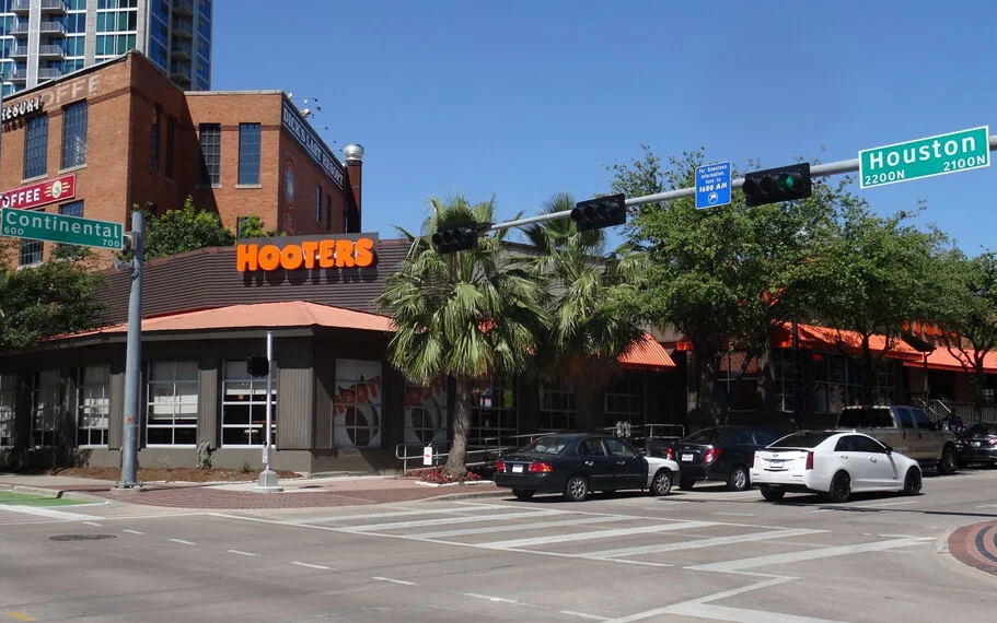 Hooters Dallas