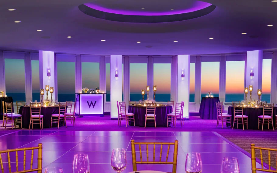 Altitude | W Chicago – Lakeshore