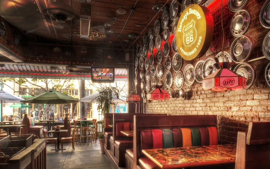 Barney’s Beanery Santa Monica