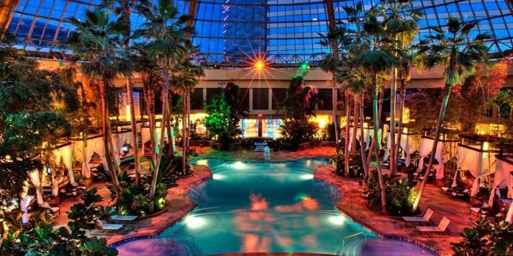 Pool After Dark – Harrah’s Atlantic City