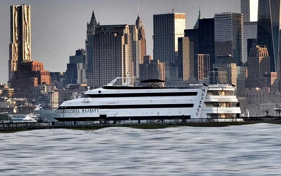 Majesty Cornucopia Yacht – Pier 81