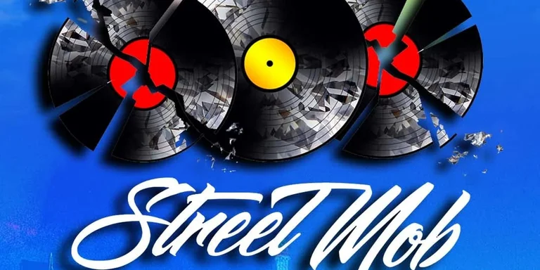 Street Mob Takeover - Baja Bea...