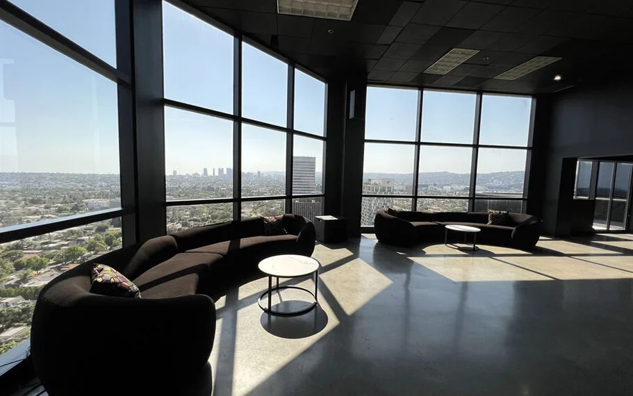 Pluto Los Angeles Penthouse • Helipad