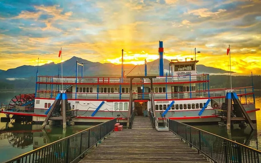 Columbia Gorge Sternwheeler