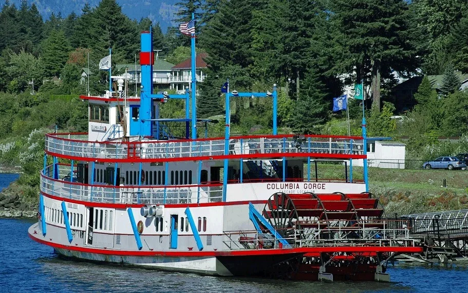 Columbia Gorge Sternwheeler