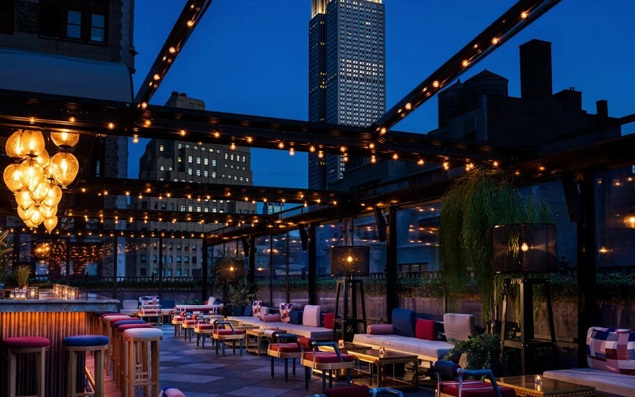 Magic Hour Rooftop Bar & Lounge NYC